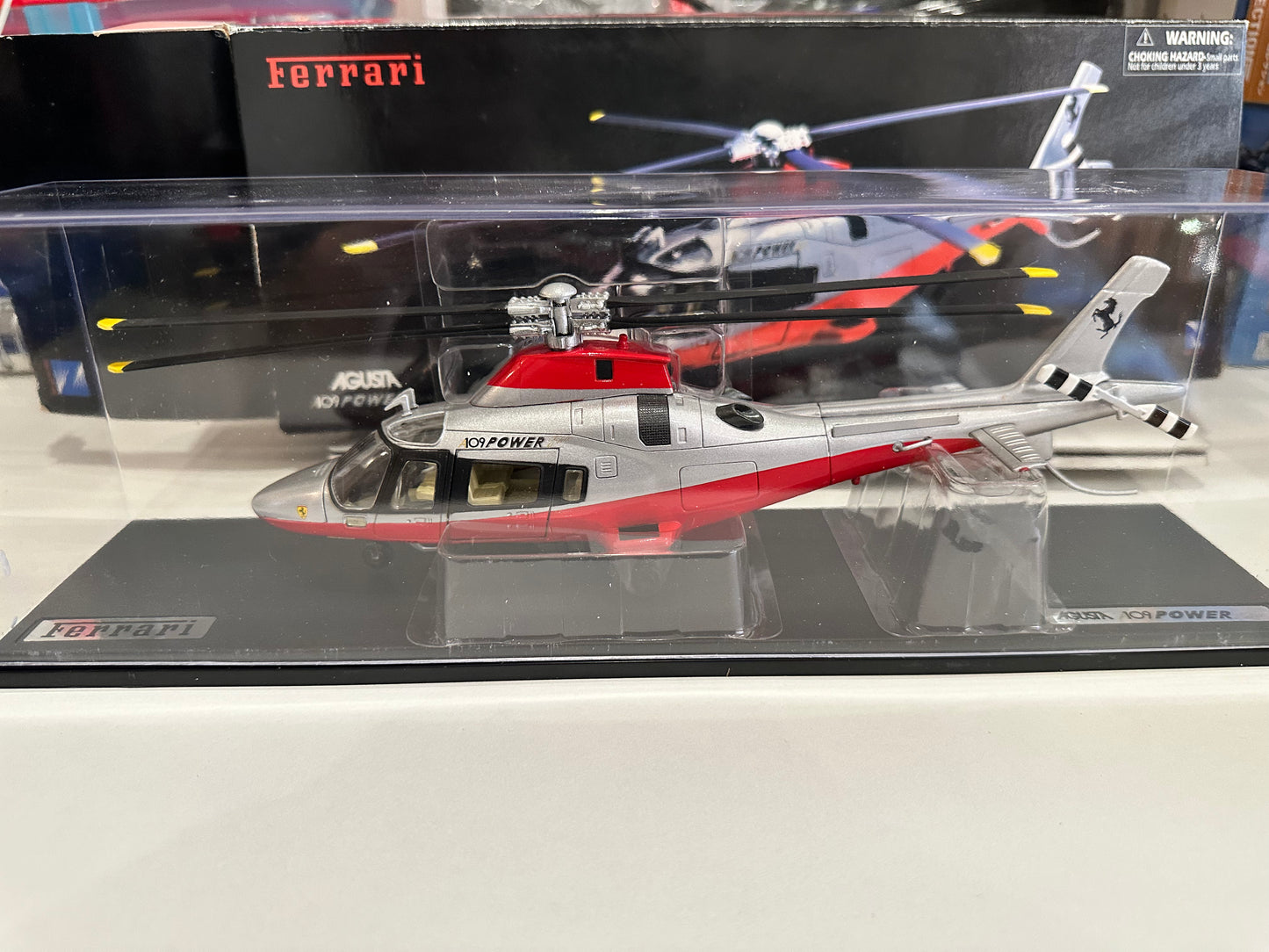 Newray Ferrari Augusta A09 1:43