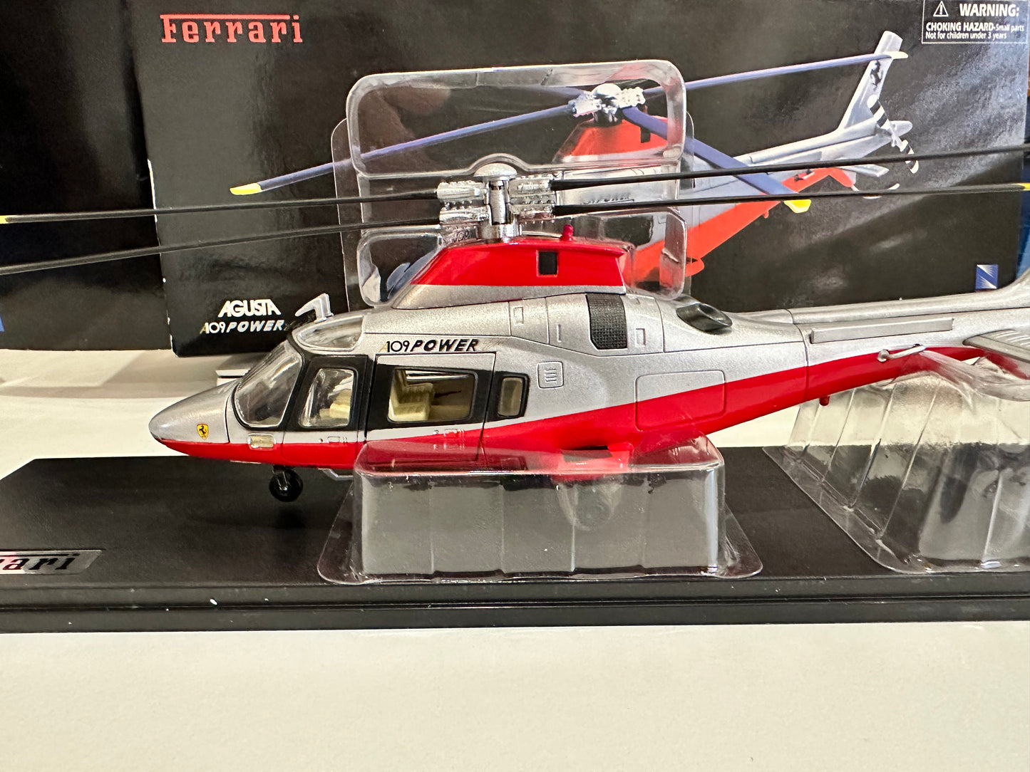 Newray Ferrari Augusta A09 1:43