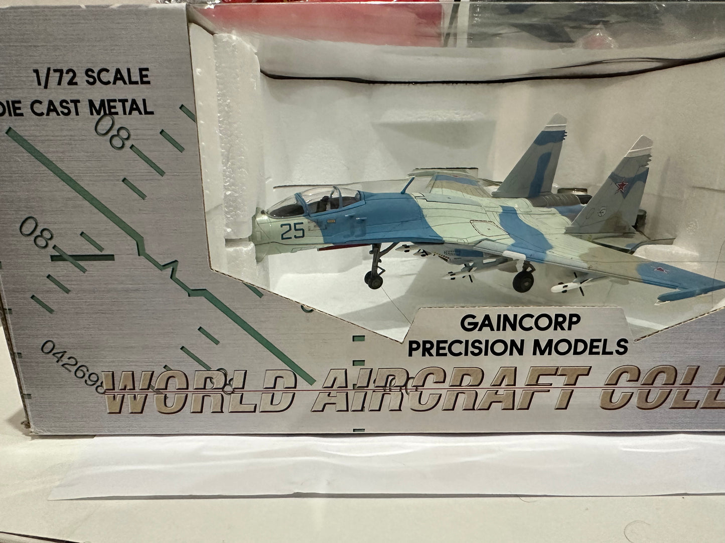 SU-27 Flanker escala 1:72 GAINCORP PRECISION MODEL